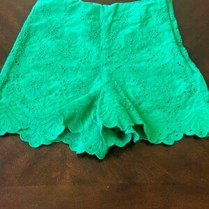 💥High Waist Green Lace Shorts💥